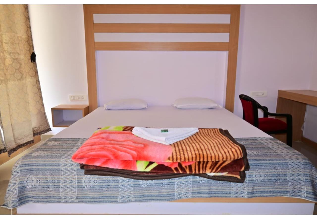 Moon Shine Garden Resort Lakshmanpur Exterior foto